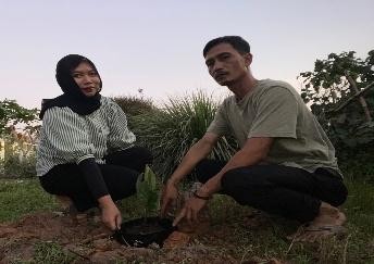 Pohon Juli 23